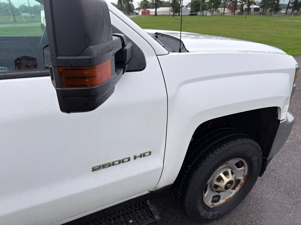 Used 2019 Chevrolet Silverado 2500 W/T AWD/4WD image 3