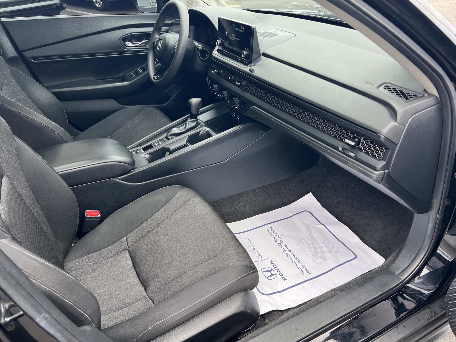 Certified 2023 Honda Accord EX image 28