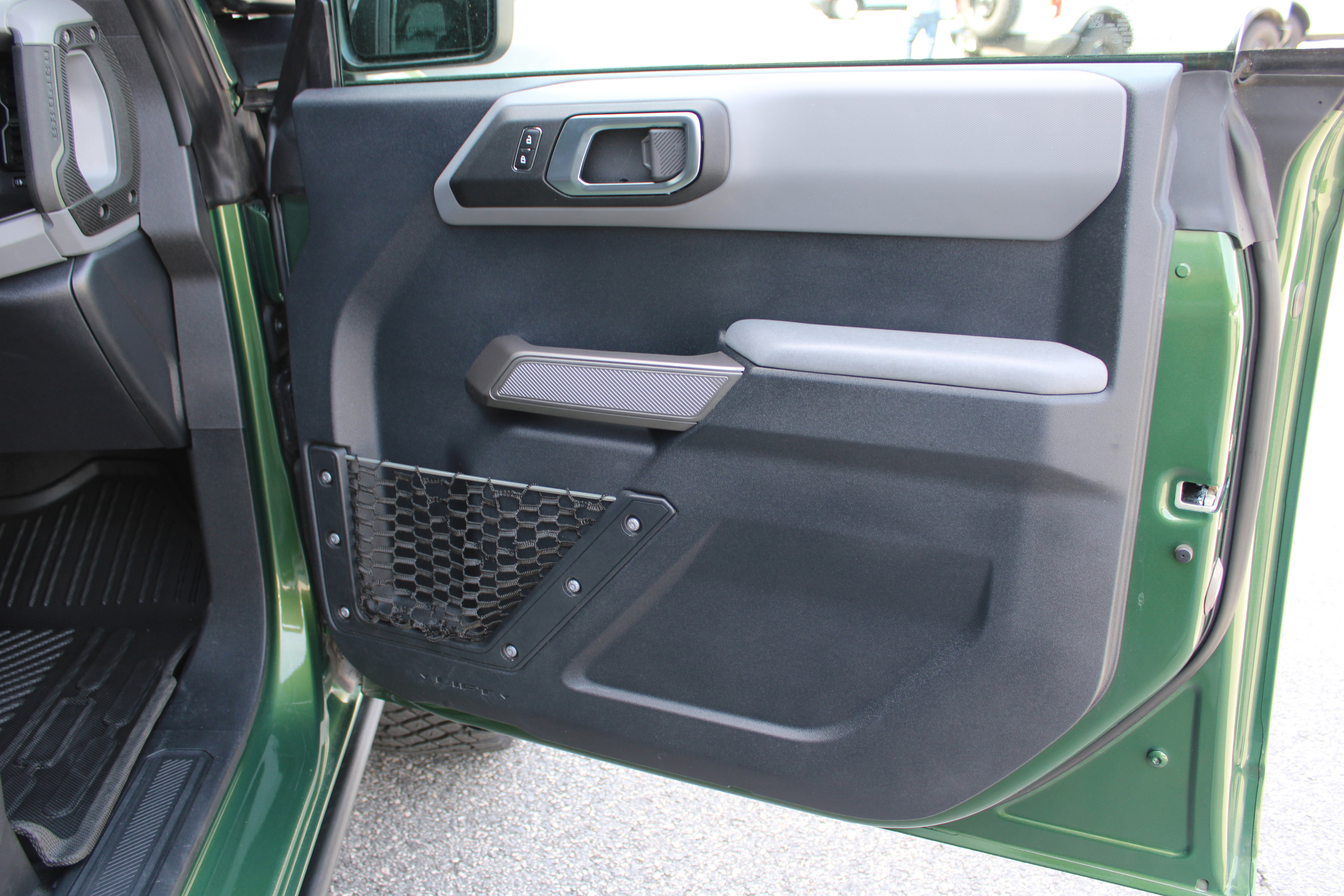 Used 2023 Ford Bronco Everglades image 18