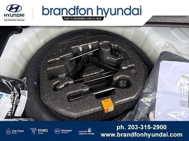 Certified 2025 Hyundai Venue Limited FWD image 30