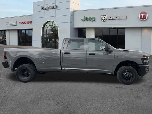 New 2026 RAM 3500 Tradesman AWD/4WD image 8