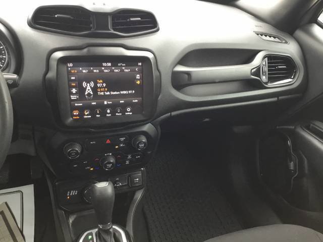 Used 2022 Jeep Renegade Altitude image 16