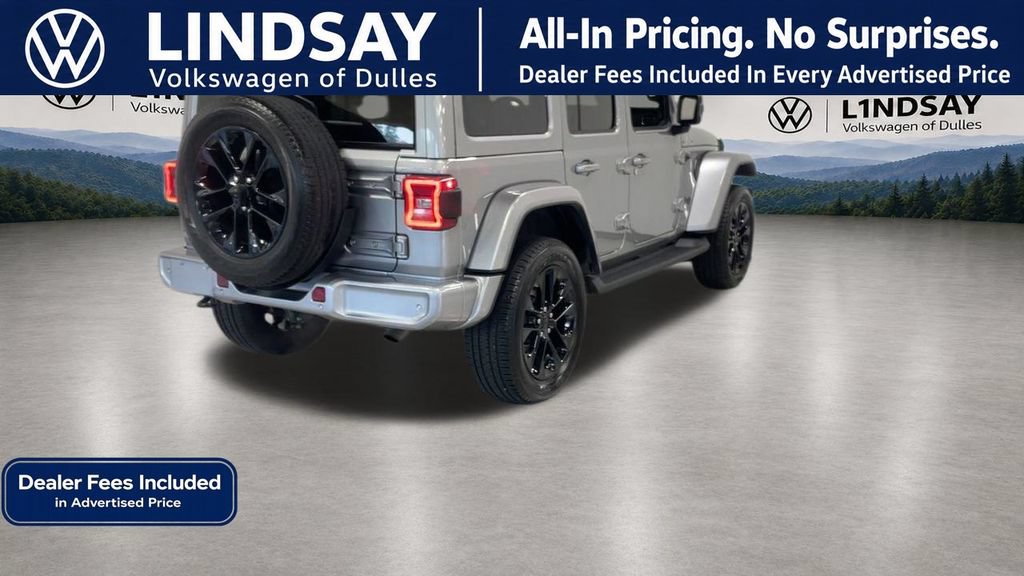 Used 2021 Jeep Wrangler Unlimited Sahara AWD/4WD image 10