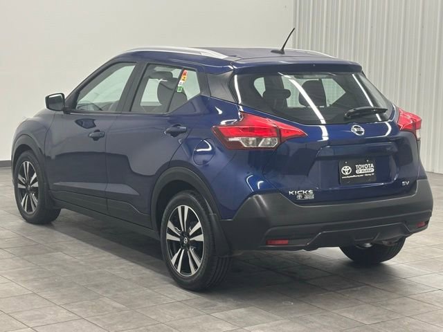 Used 2019 Nissan Kicks SV image 4