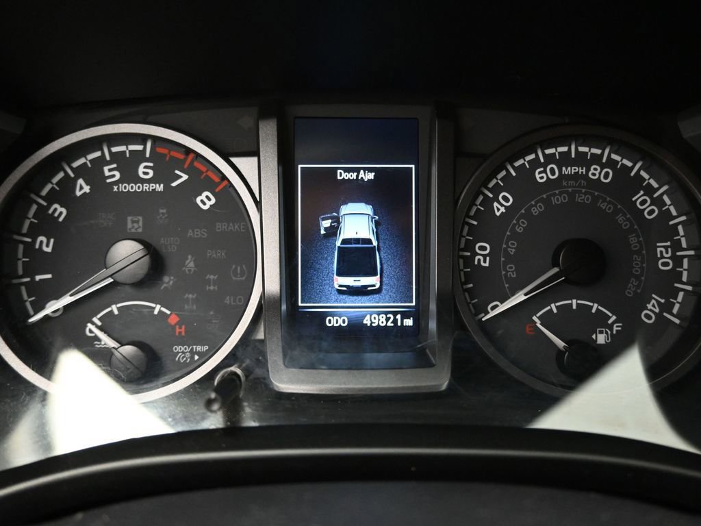 Used 2023 Toyota Tacoma TRD Off-Road AWD/4WD image 8