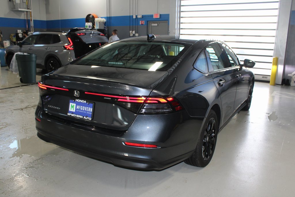 Used 2025 Honda Accord SE image 40