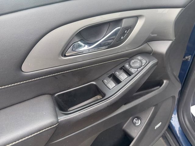 Used 2023 Chevrolet Traverse LT w/ LT Premium Package AWD/4WD image 11