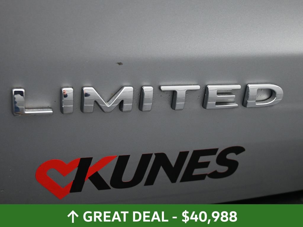 Used 2022 Ford Expedition Limited image 18