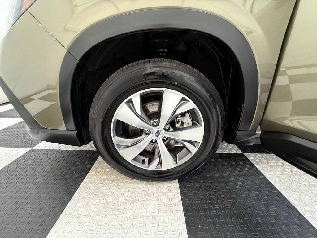 Used 2025 Subaru Ascent Premium AWD/4WD image 11