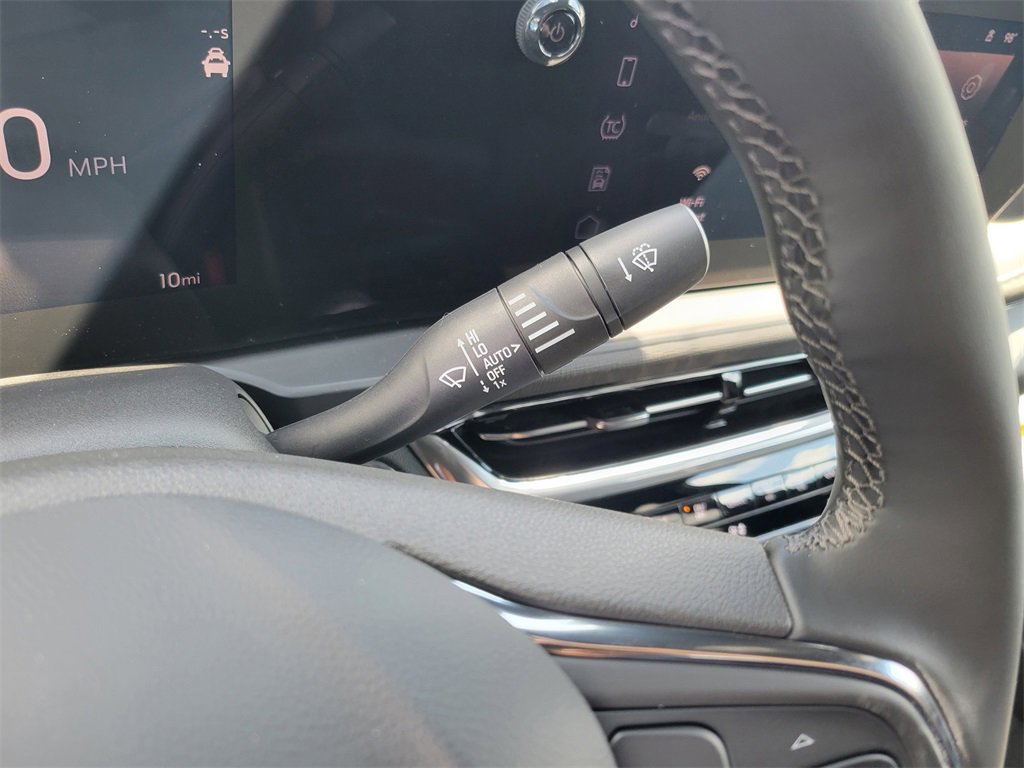 New 2025 Buick Envista Avenir image 18