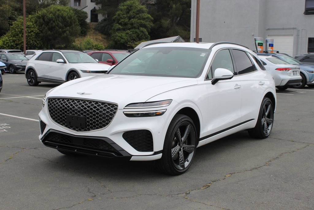 Used 2023 Genesis GV70 2.5T w/ Sport Prestige Package AWD/4WD image 3