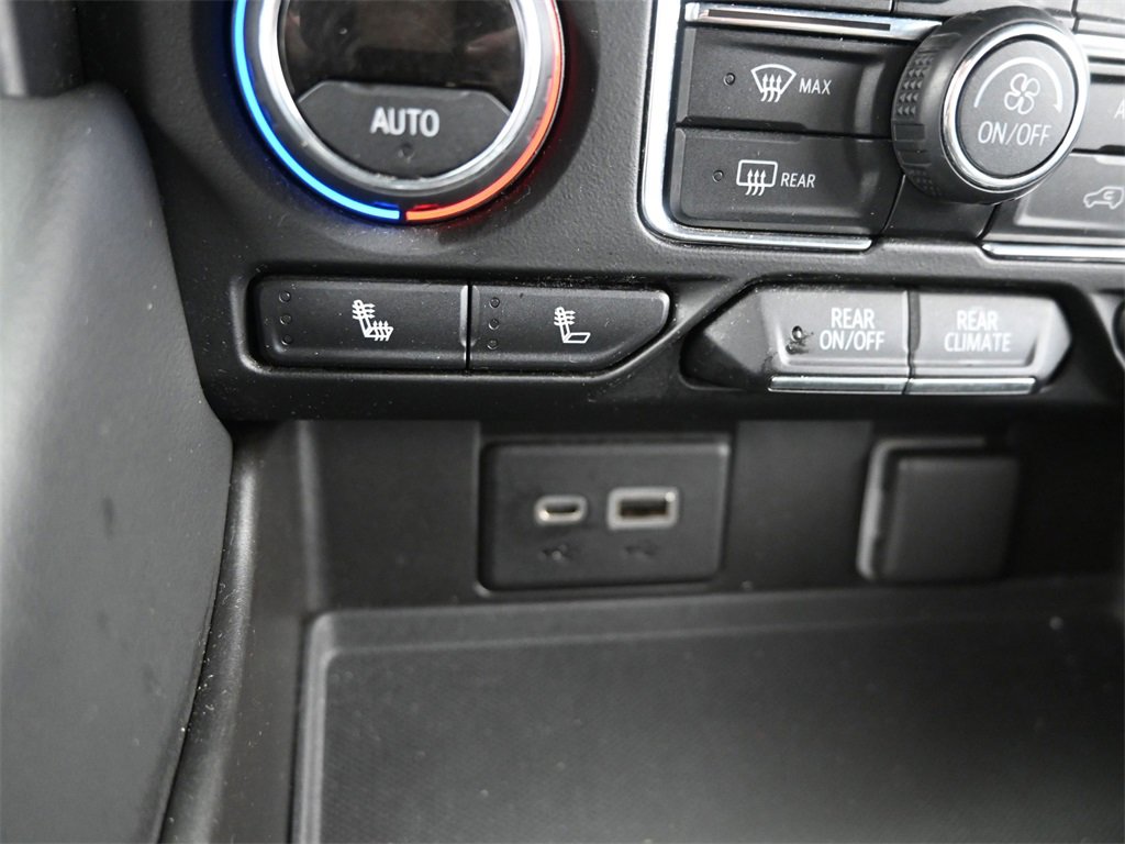 Used 2021 Chevrolet Suburban Z71 w/ Max Trailering Package image 29