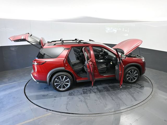 Used 2026 Nissan Pathfinder Platinum FWD image 69