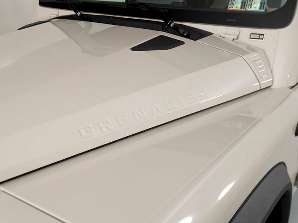 New 2025 INEOS Grenadier Fieldmaster Edition AWD/4WD image 37