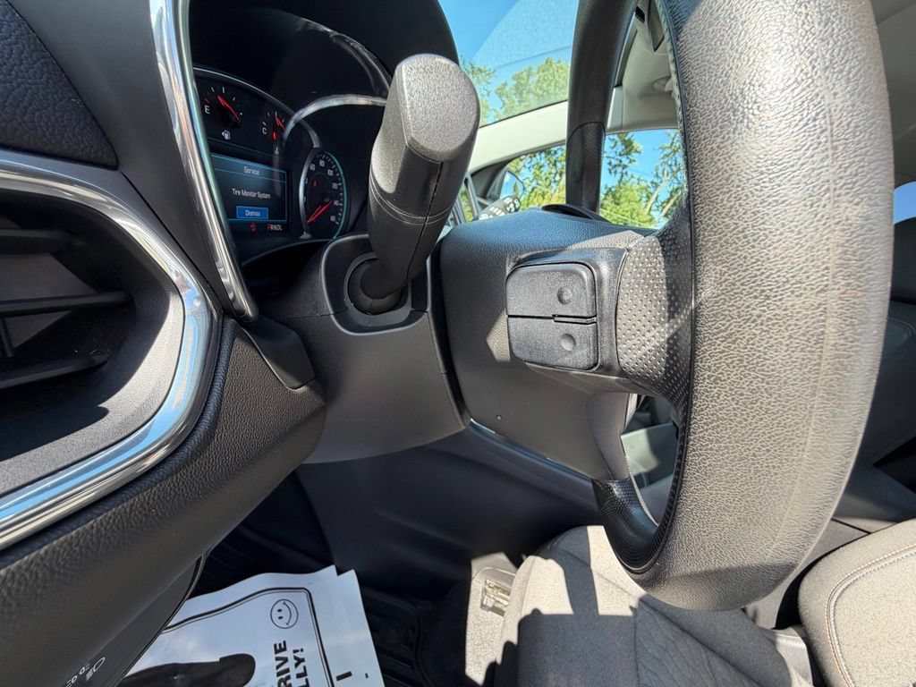 Used 2019 Chevrolet Equinox LT AWD/4WD image 18