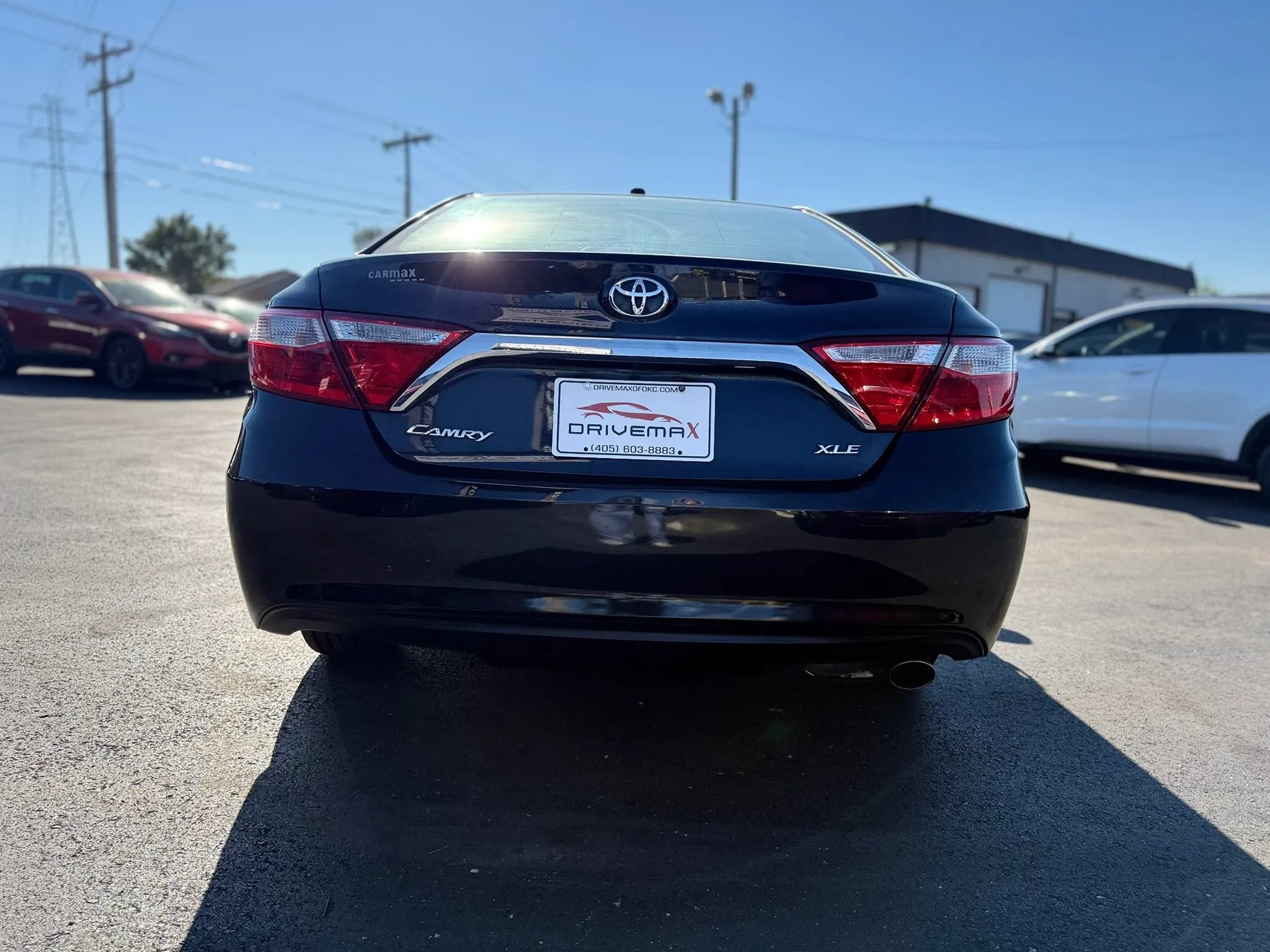 Used 2017 Toyota Camry XLE w/ Moonroof Package FWD image 4
