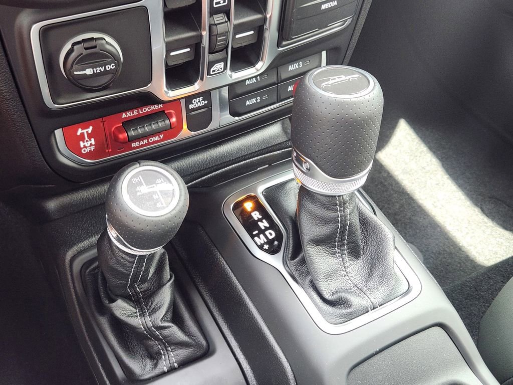 New 2026 Jeep Gladiator Mojave AWD/4WD image 15