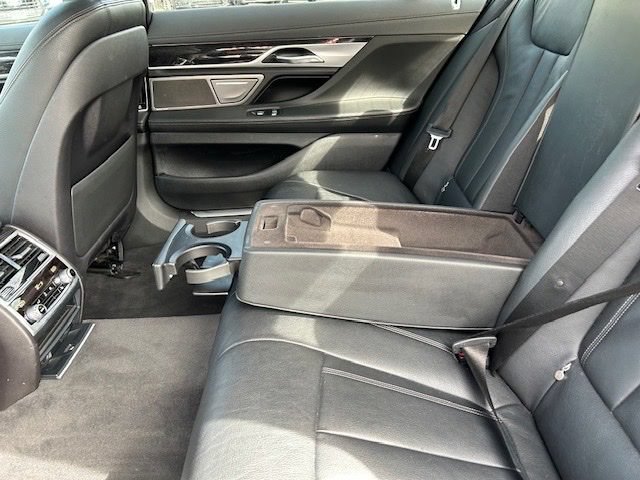 Used 2019 BMW 740i xDrive w/ M Sport Package AWD/4WD image 21