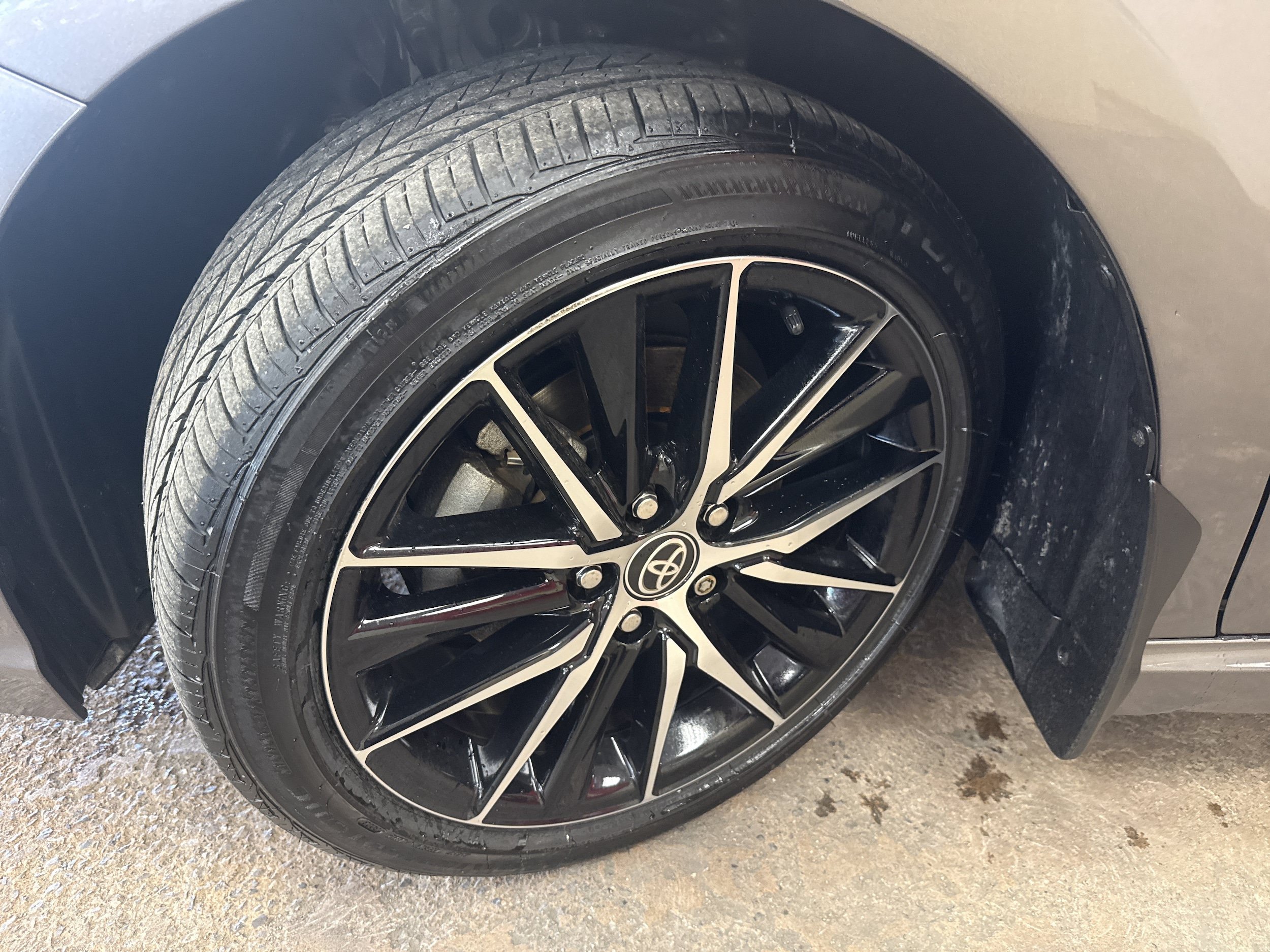 Certified 2024 Toyota Camry SE FWD image 16