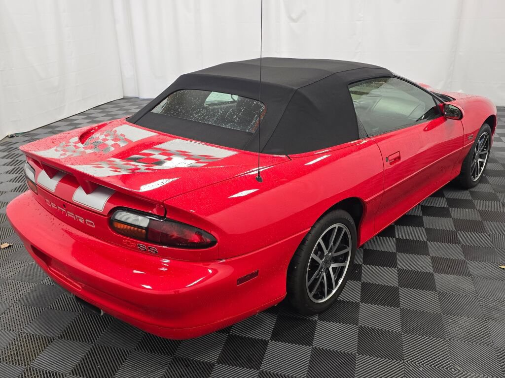 Used 2002 Chevrolet Camaro Z28 w/ SS Performance/Appearance Pkg RWD image 11