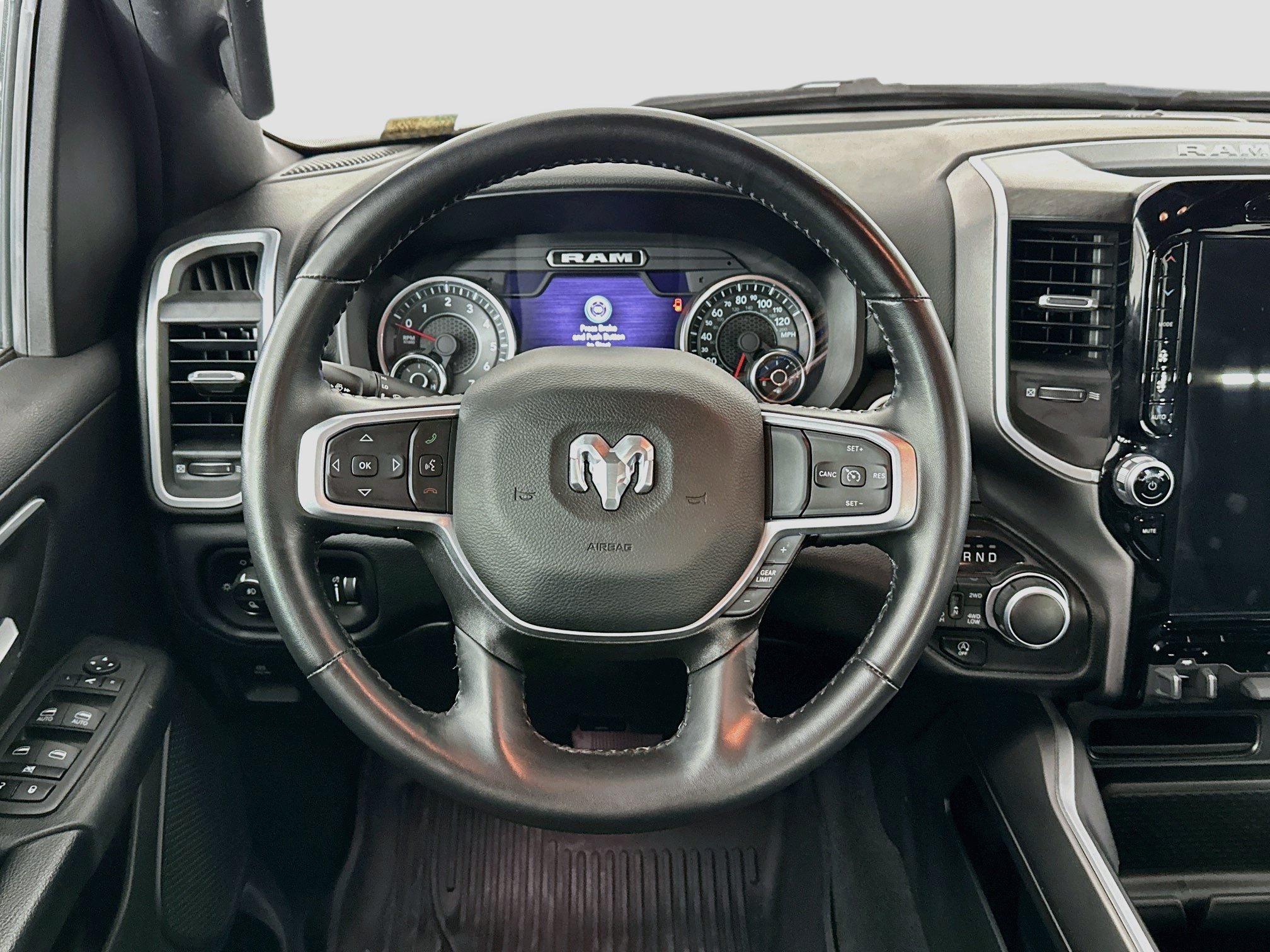 Used 2023 RAM 1500 Big Horn AWD/4WD image 18