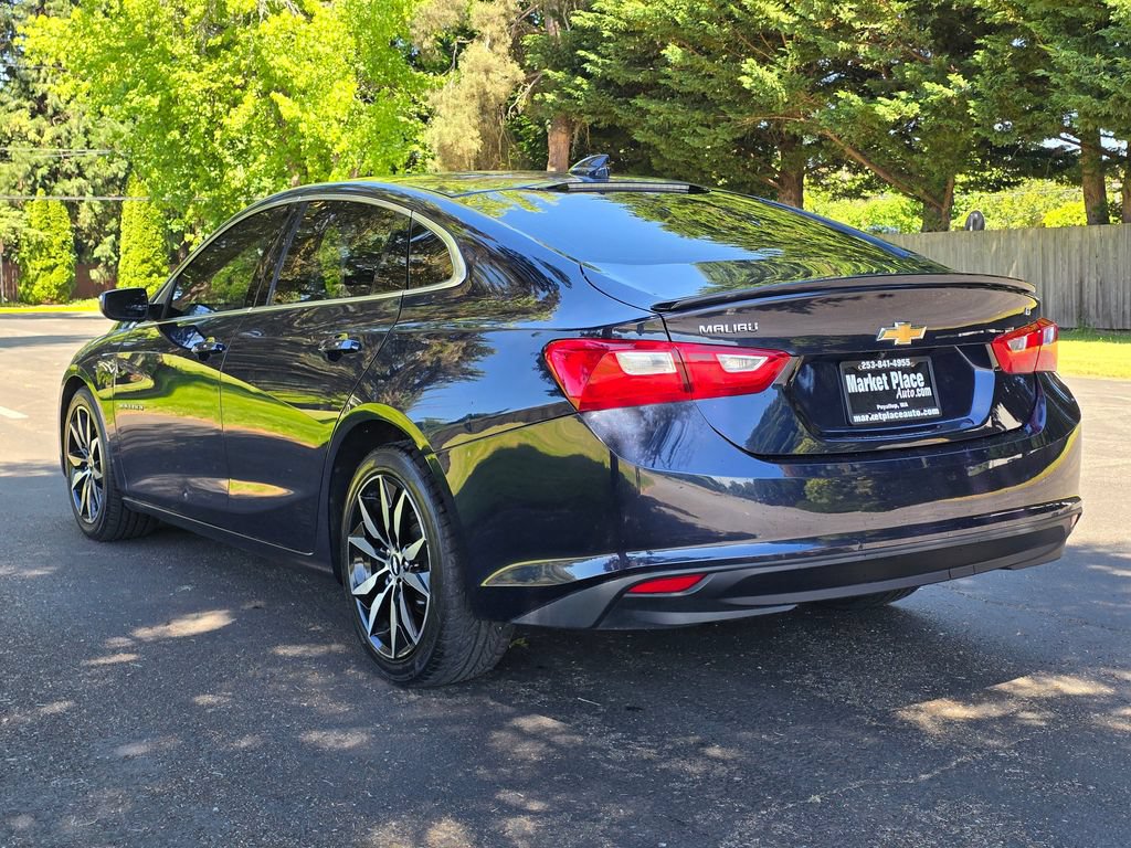 Used 2018 Chevrolet Malibu LT FWD image 4