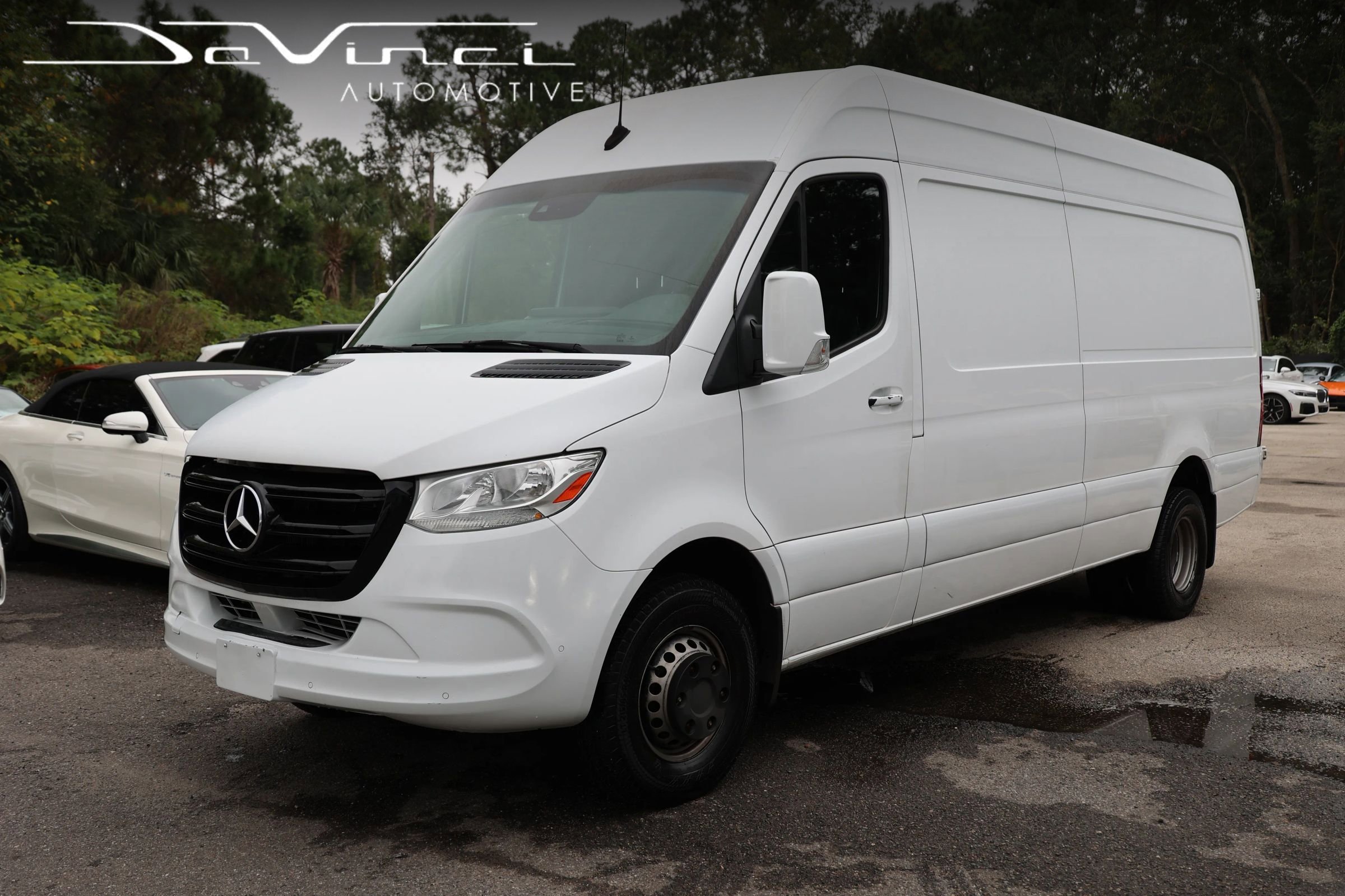 Used 2019 Freightliner Sprinter 170 Cargo image 1
