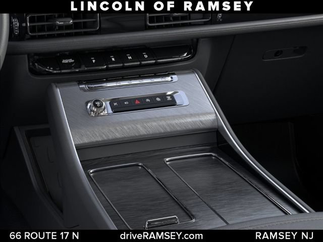 New 2026 Lincoln Aviator AWD image 16
