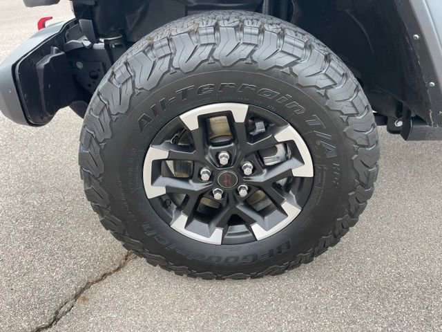 Used 2025 Jeep Wrangler Unlimited Rubicon image 11