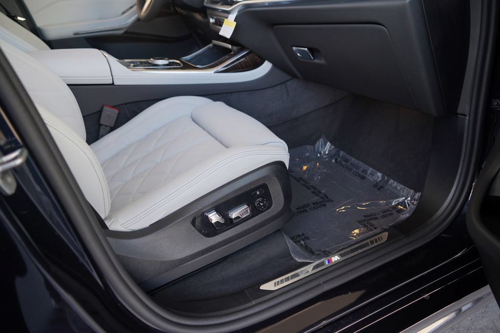 New 2027 BMW X7 xDrive40i AWD/4WD image 19