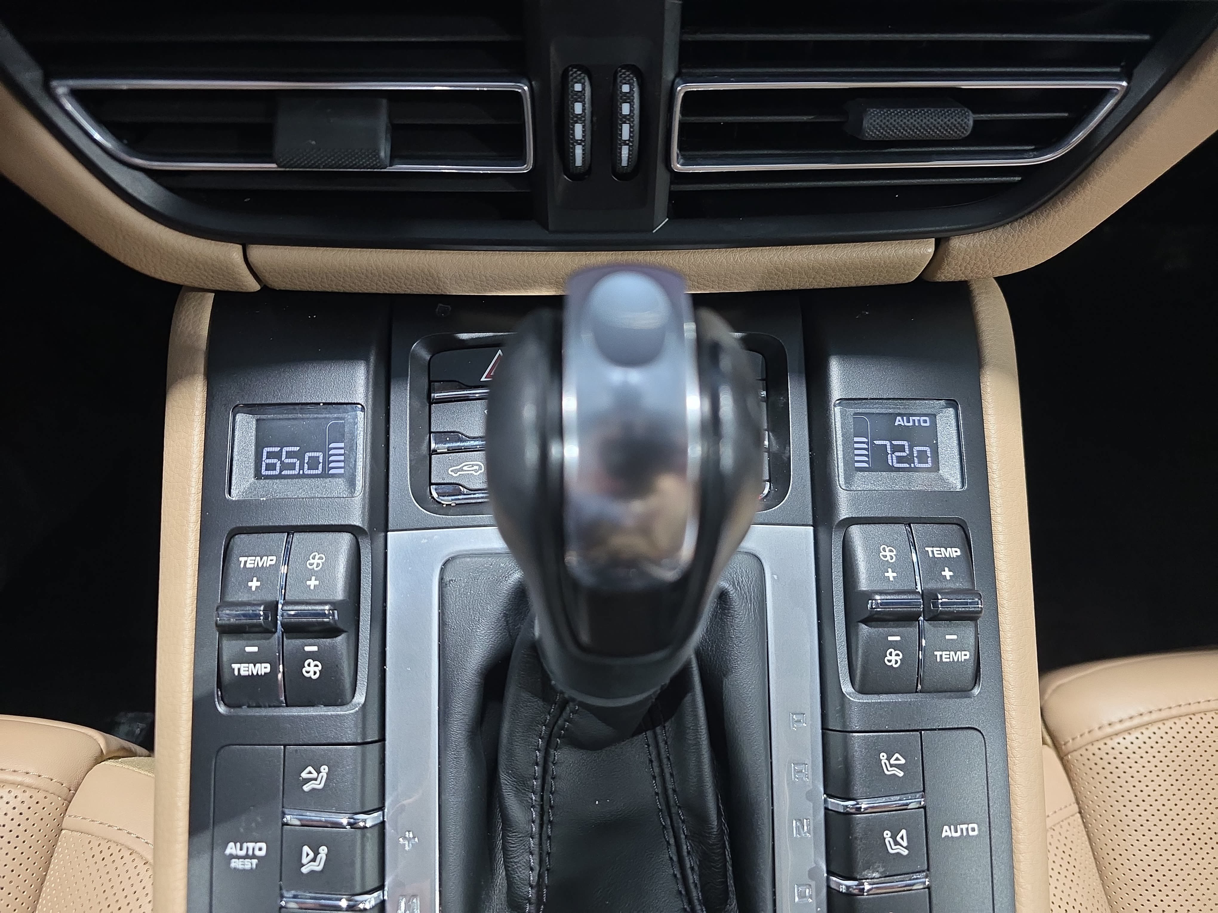 Used 2020 Porsche Macan S AWD/4WD image 24