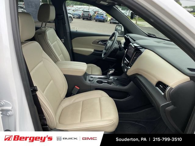 Certified 2022 Chevrolet Traverse Premier w/ LPO, Floor Liner Package AWD/4WD image 32