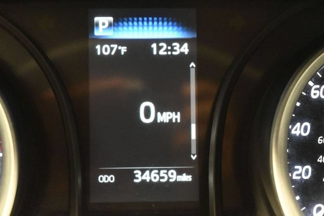 Used 2022 Toyota Camry LE FWD image 4