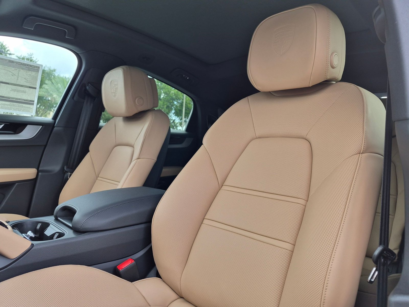 New 2026 Porsche Cayenne Coupe AWD/4WD image 5