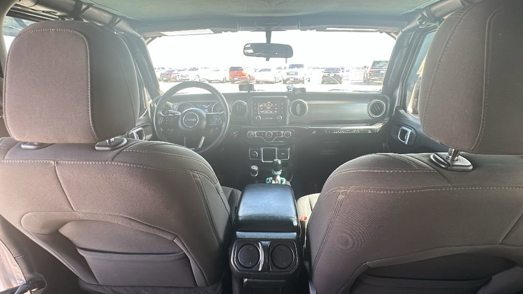 Used 2018 Jeep Wrangler Unlimited Sport image 27