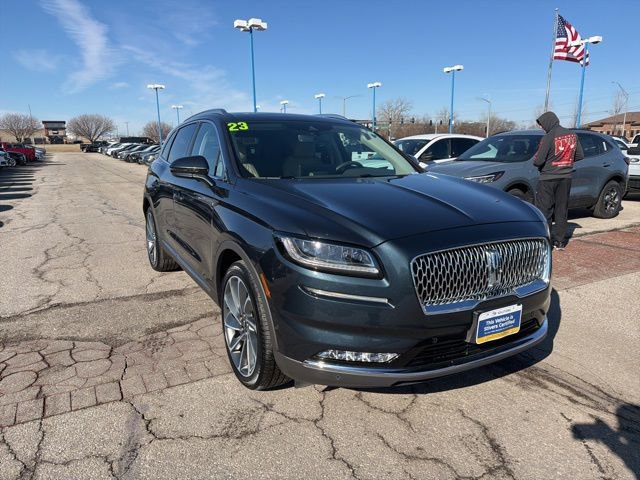 Used 2023 Lincoln Nautilus Reserve w/ Equipment Group 202A image 2