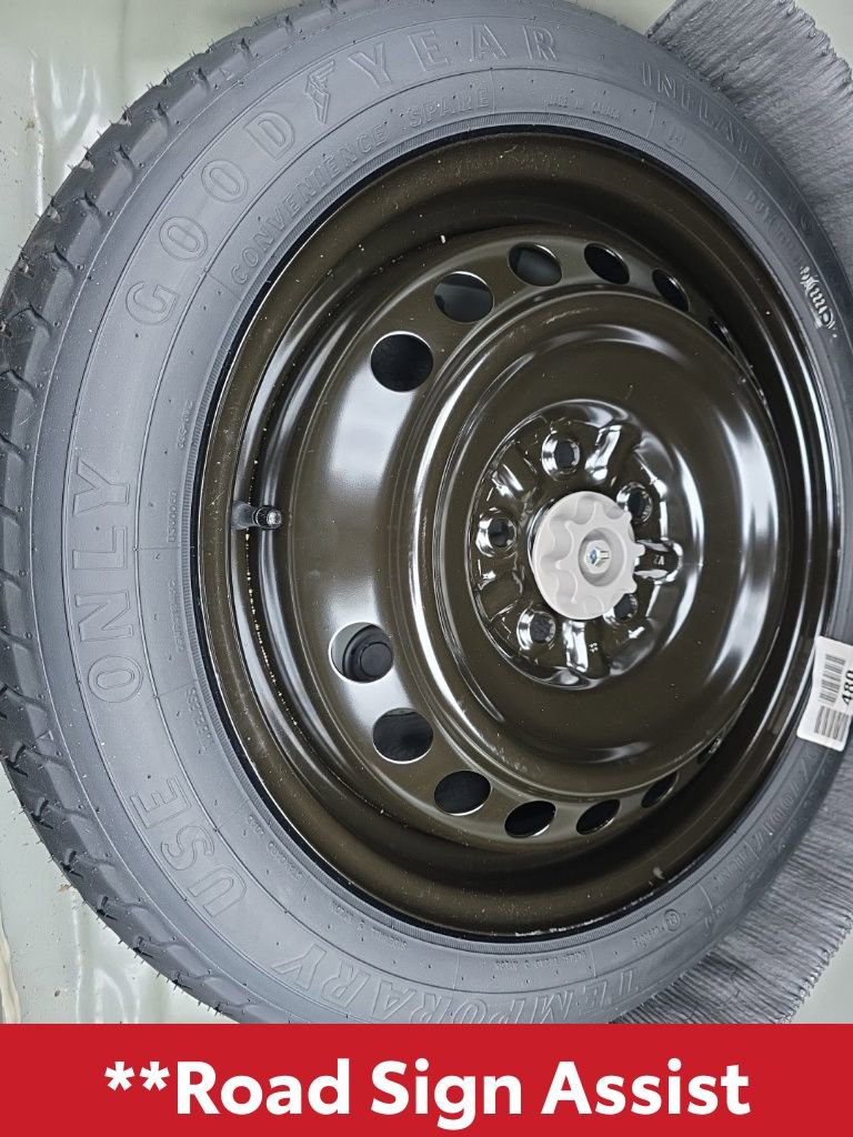 Used 2025 Toyota Camry SE image 15