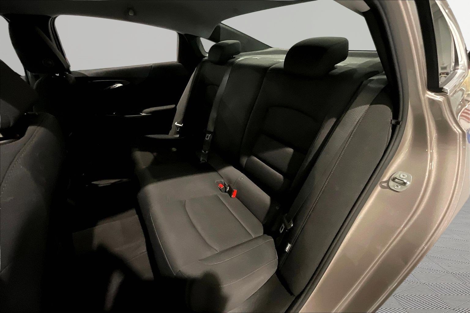 Used 2022 Chevrolet Malibu LS FWD image 21