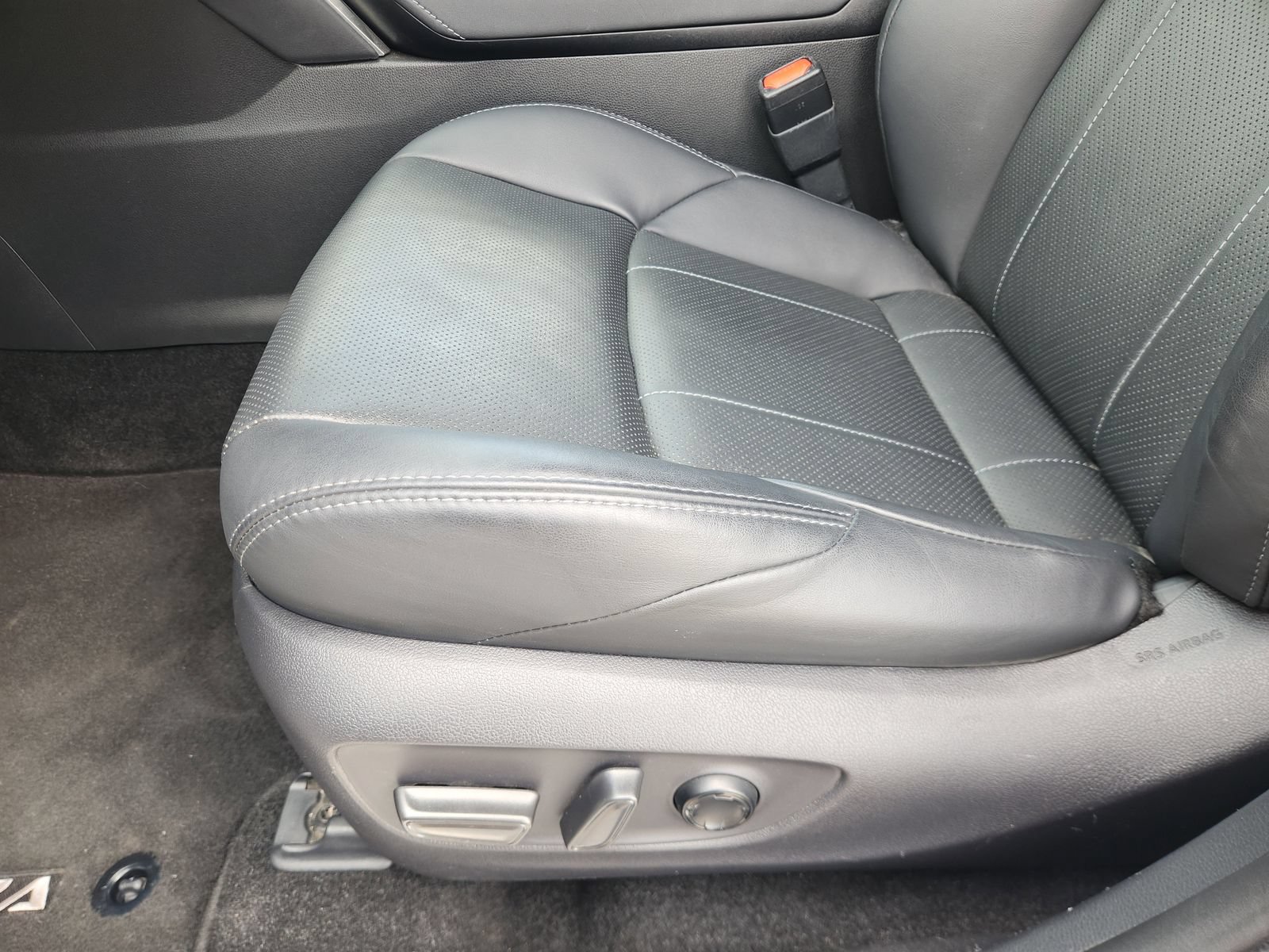 Used 2023 Toyota Venza Limited AWD/4WD image 29