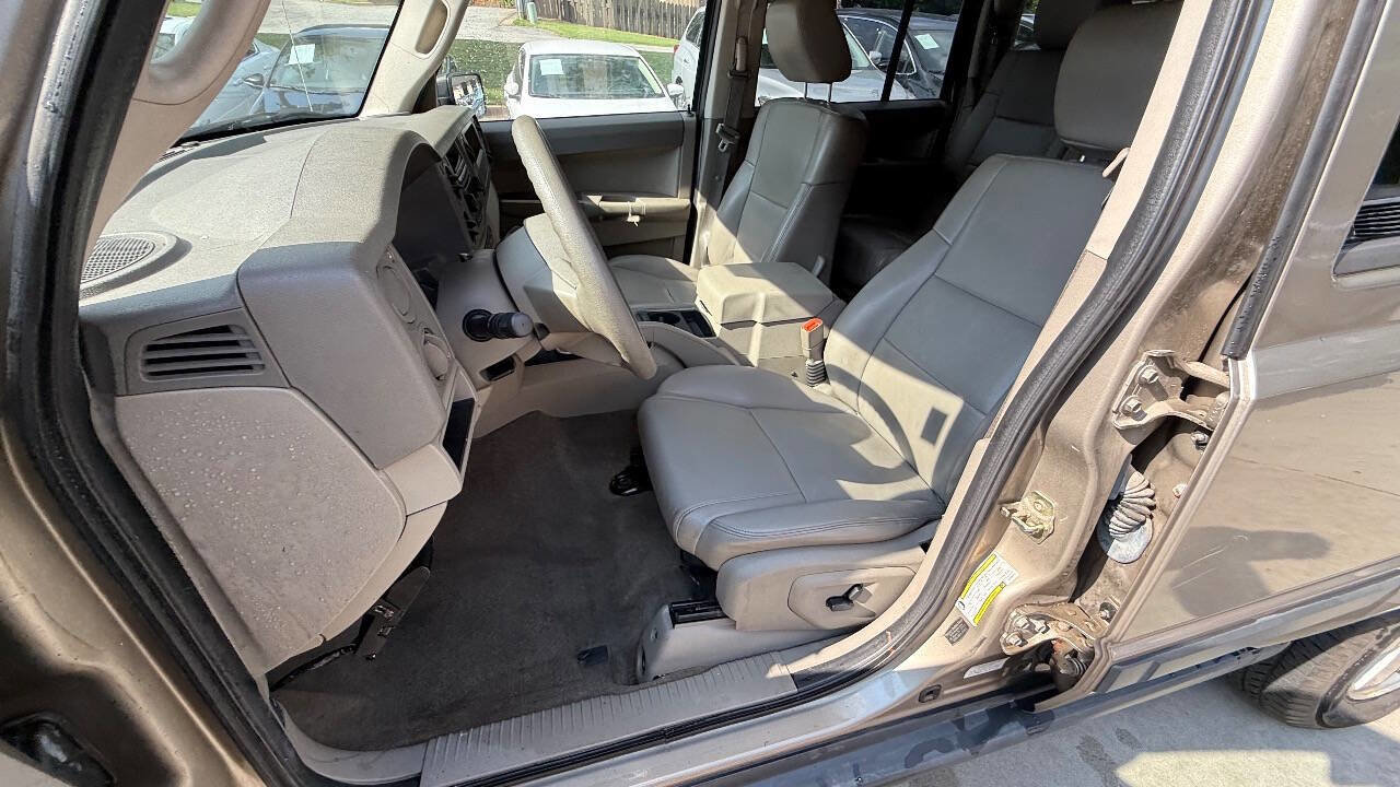 Used 2006 Jeep Commander 2WD image 35