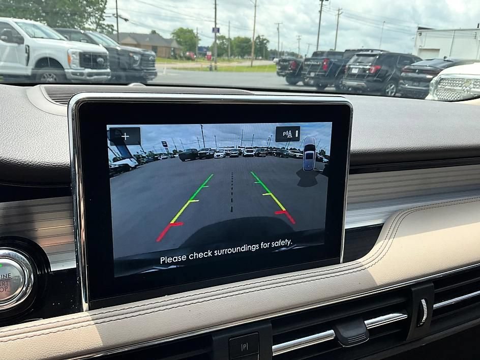 Used 2020 Lincoln Corsair AWD w/ Premium Package image 19