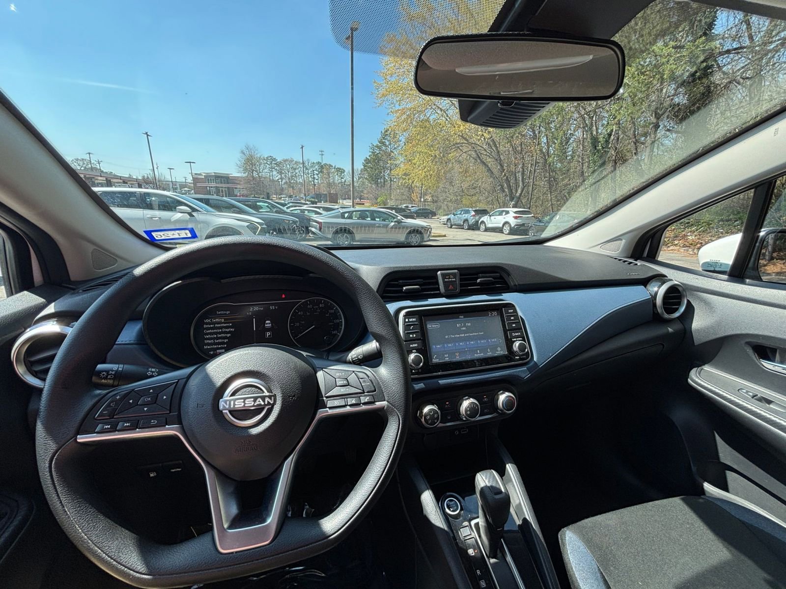 Used 2025 Nissan Versa SV w/ Trunk Package image 33