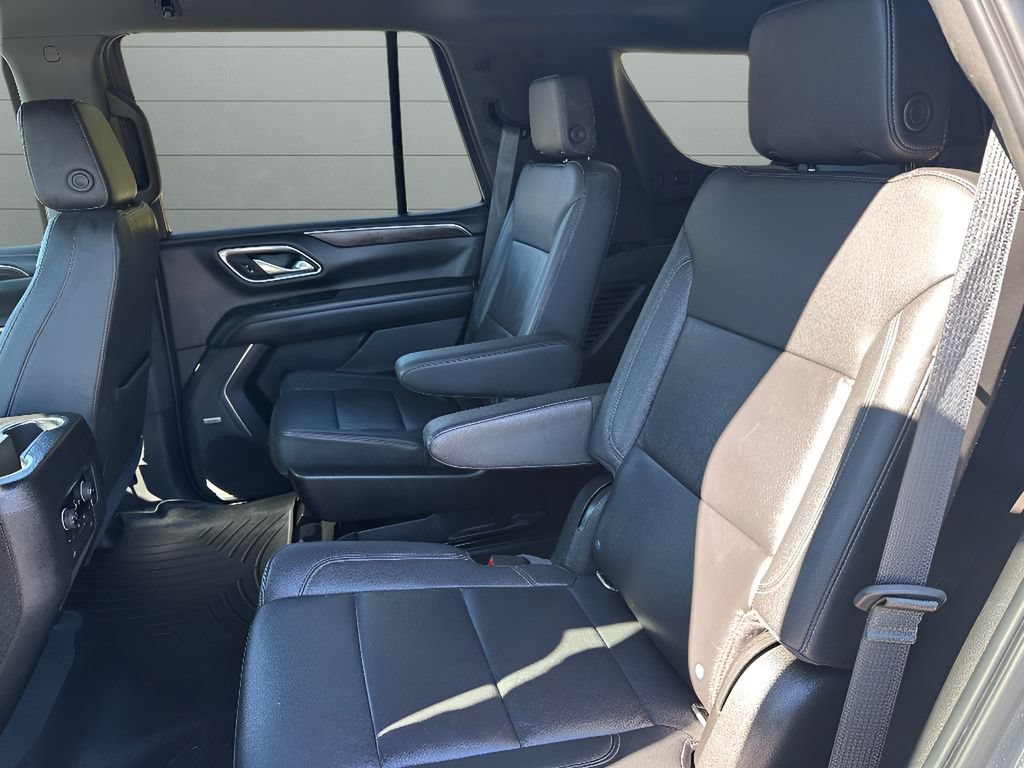 Used 2021 Chevrolet Tahoe Z71 w/ Luxury Package AWD/4WD image 12