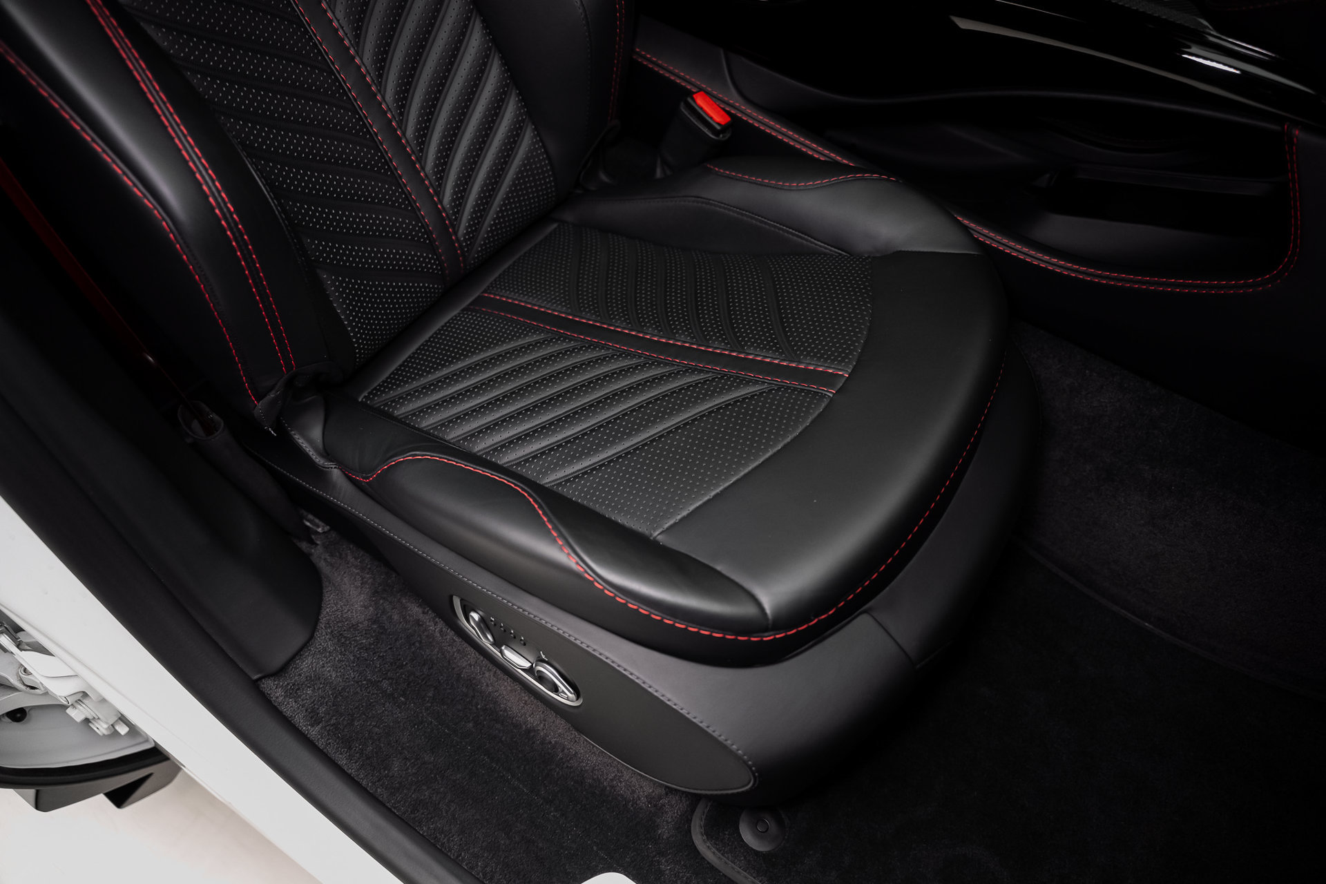 Used 2023 Aston Martin DBX 707 AWD/4WD image 63