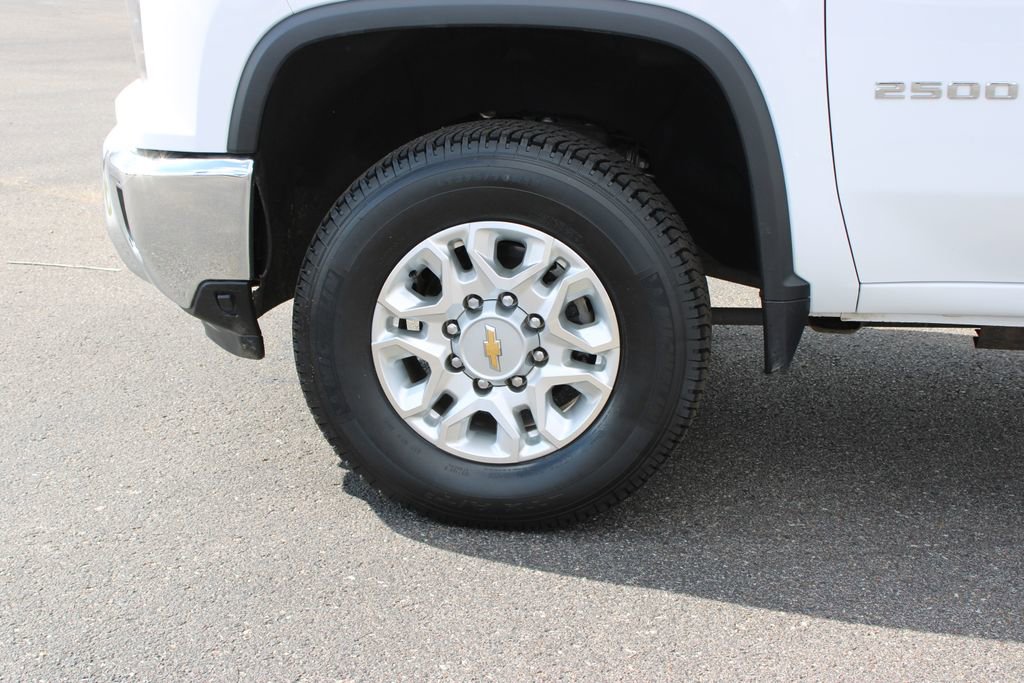 Used 2024 Chevrolet Silverado 2500 LT image 18