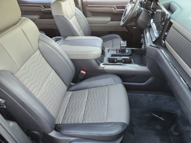 Used 2025 Chevrolet Silverado 1500 ZR2 w/ Technology Package AWD/4WD image 12