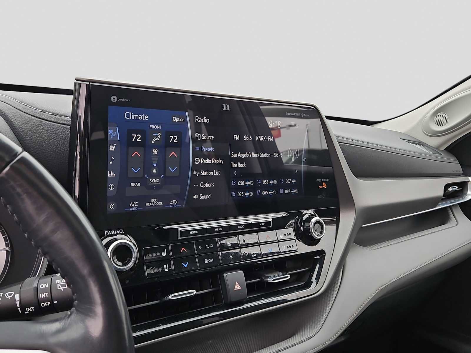 Used 2021 Toyota Highlander Limited image 24