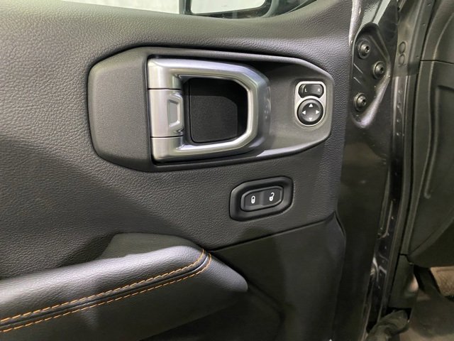 Used 2023 Jeep Gladiator Mojave w/ Cold Weather Group image 13