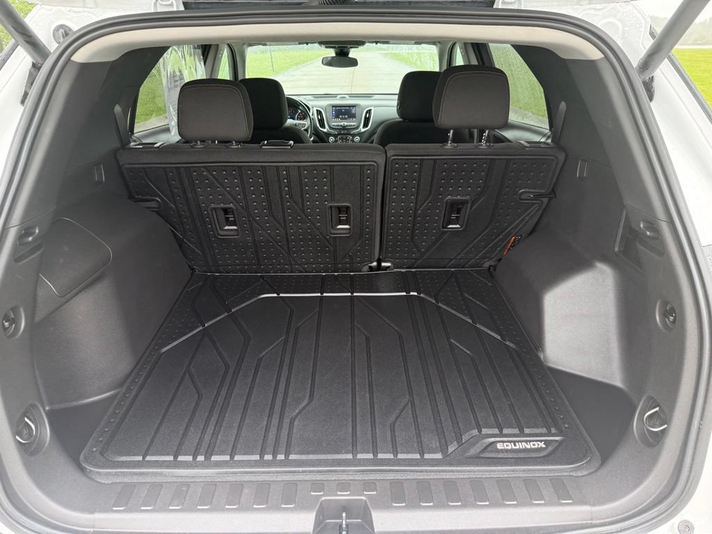 Used 2024 Chevrolet Equinox LT w/ LPO, Floor Liner Package FWD image 6