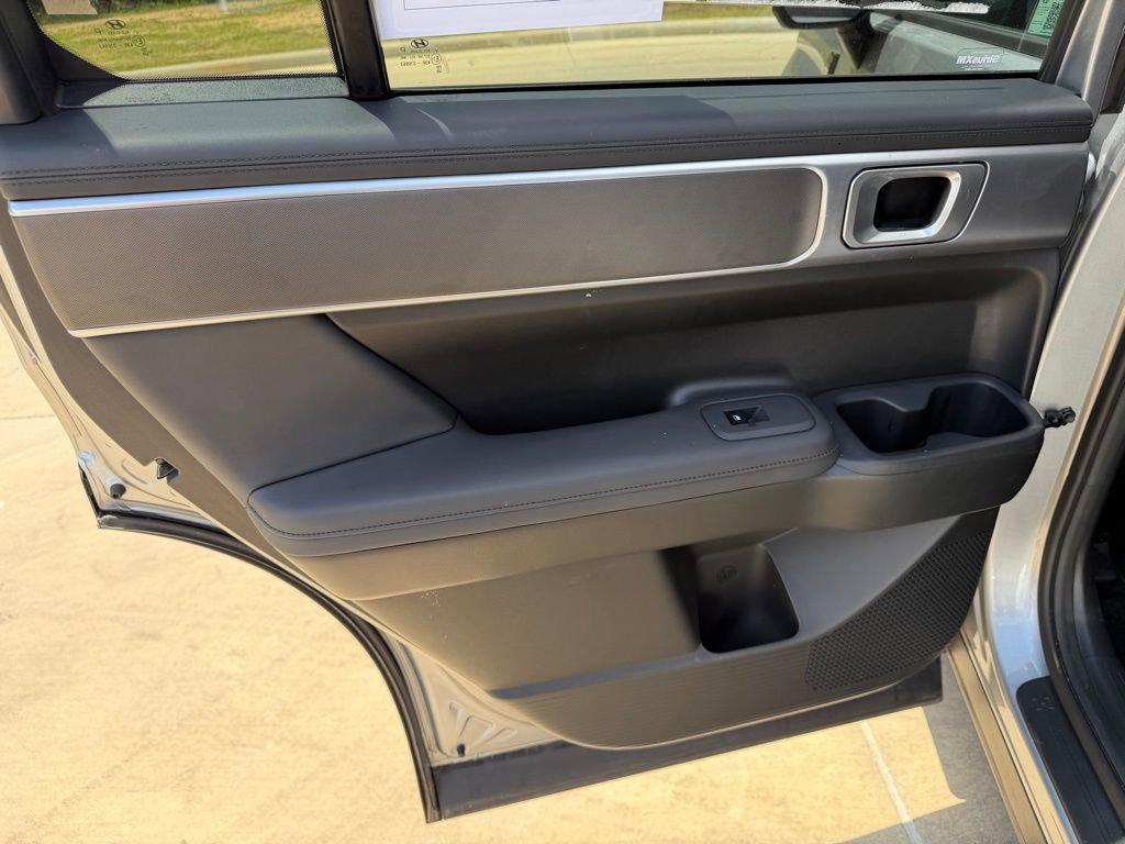 Used 2025 Hyundai Santa Fe SEL image 15